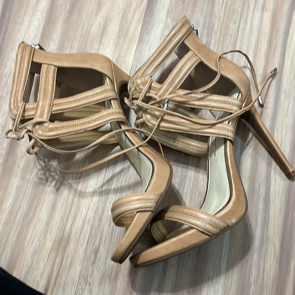 Jessica Simpson beige sandals size 8 - Picture 7 of 8